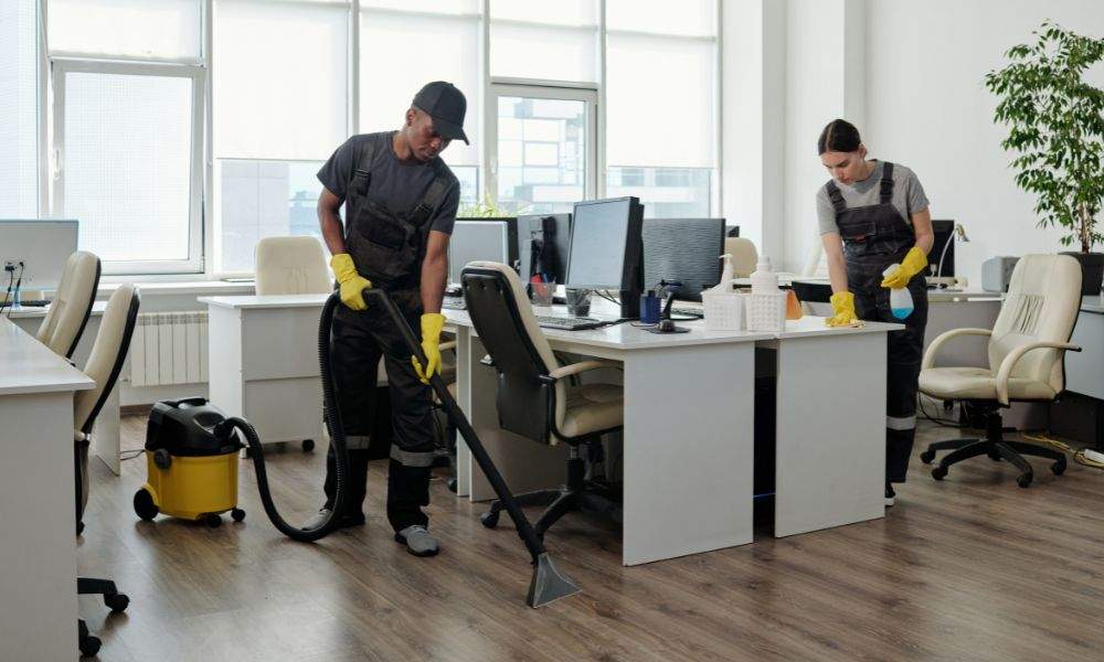 Steps to clean the dirtiest area in the office